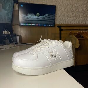 Luxe White Minimalist Sneakers with Chunky Sole